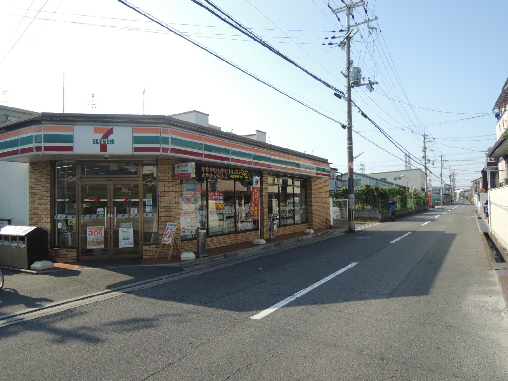 アクティ金田 コンビ二