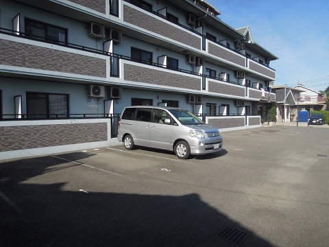 アジュール相生 駐車場