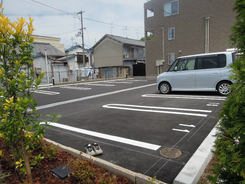 プレジール 駐車場