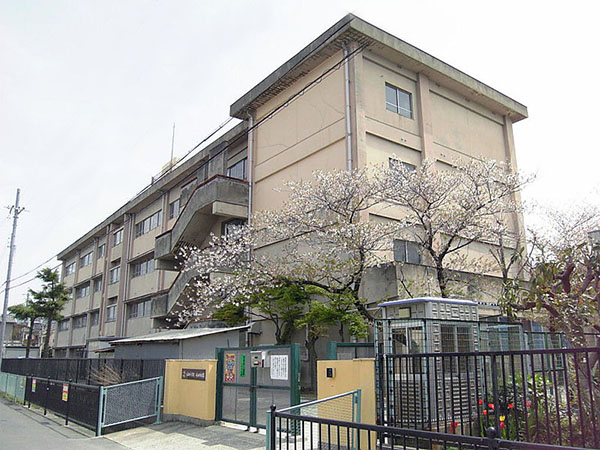 Montrose(モンローズ） 永畑小学校（永畑町）