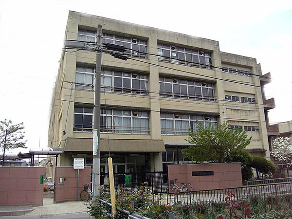 ヴィラパルク 用和小学校