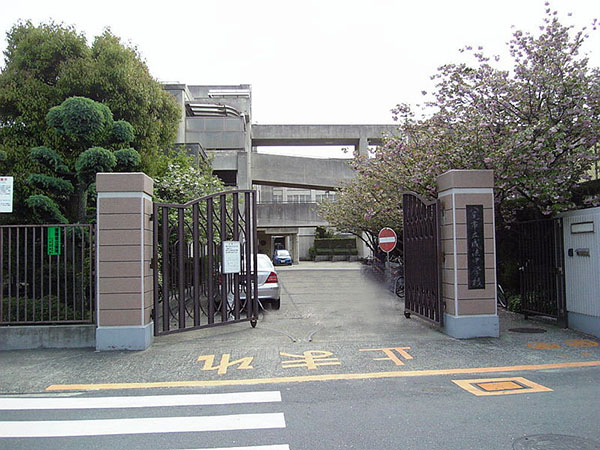 リエラ八尾本町 中学校