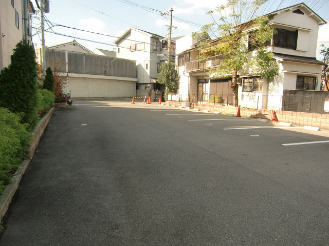 サンクレール志紀 駐車場