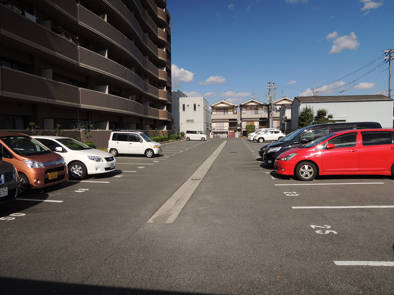 ガーデンライフ旭ヶ丘 駐車場
