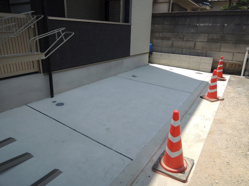 ALEGRIA八尾東本町 駐車場