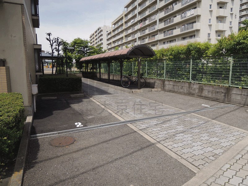 カーサ柴本 駐車場