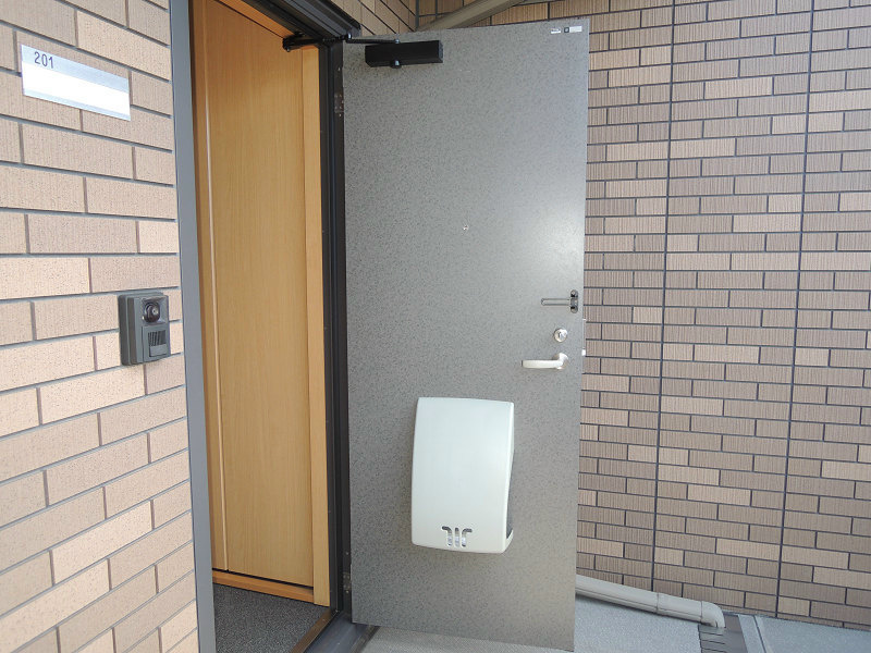 サンモールコート 玄関