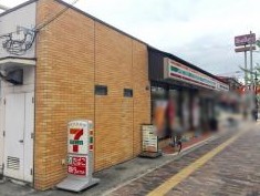 インペリアル北本町 コンビ二