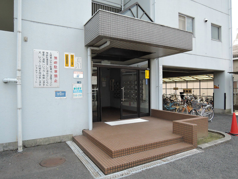 シャルマンコート種田 エントランス