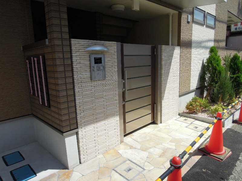 マルベリーガーデン山本南Ⅱ エントランス