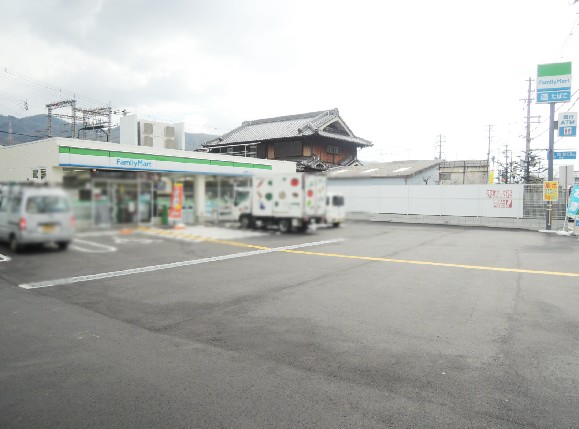 ハイツ左近2 コンビニ