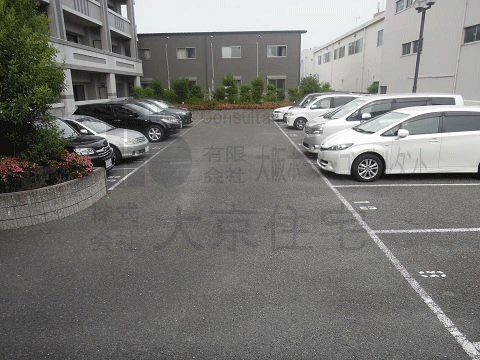 カトンテール 駐車場
