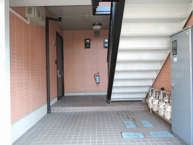 ハイツ久宝園 エントランス