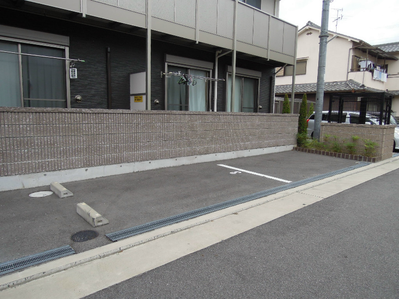 アムール　ジャルダン 駐車場