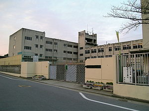 シャーメゾン　イナバ 中学校