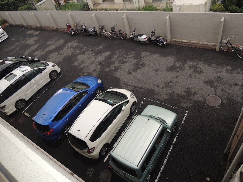 ヴァンベール 駐車場