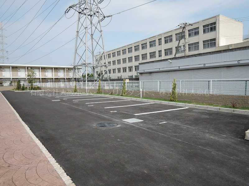 グランレーヴ 駐車場