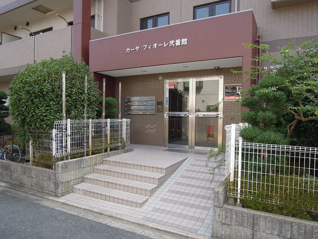 カーサフィオーレ弐番館 エントランス