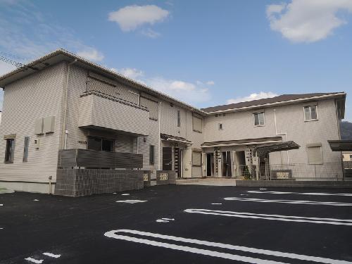 アット　グレーヌ 外観