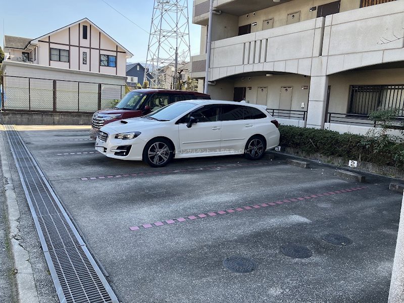 エクシング青山 駐車場