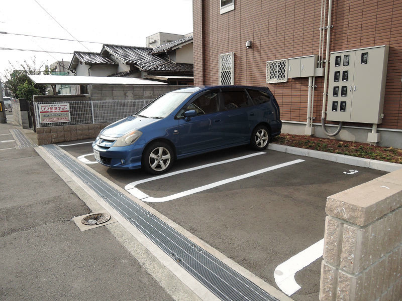 ピース山城 駐車場