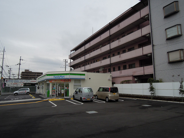 Tom’s garage コンビニ