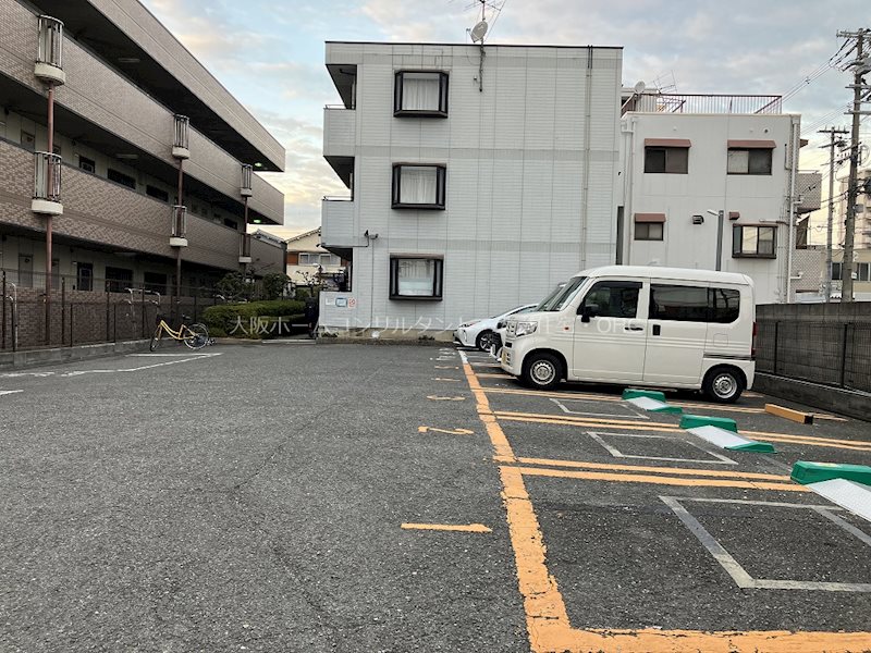 エスペランザ 駐車場
