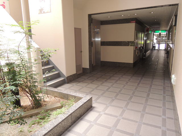 メルベーユ光町 ロビー
