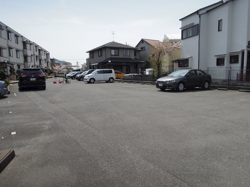 サニープラザ 駐車場