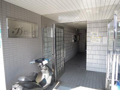 Bビレッジ エントランス