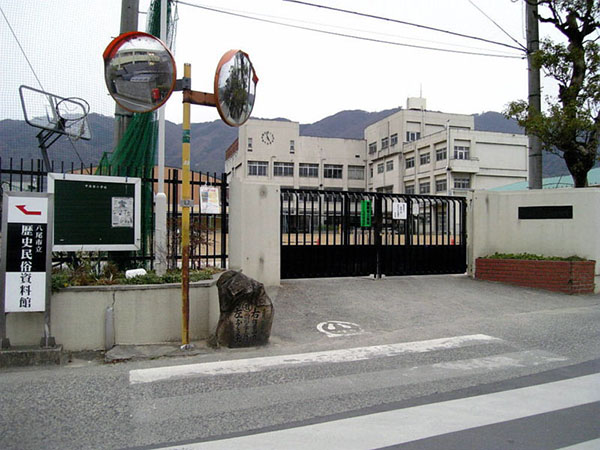 ステラハイム東山 小学校