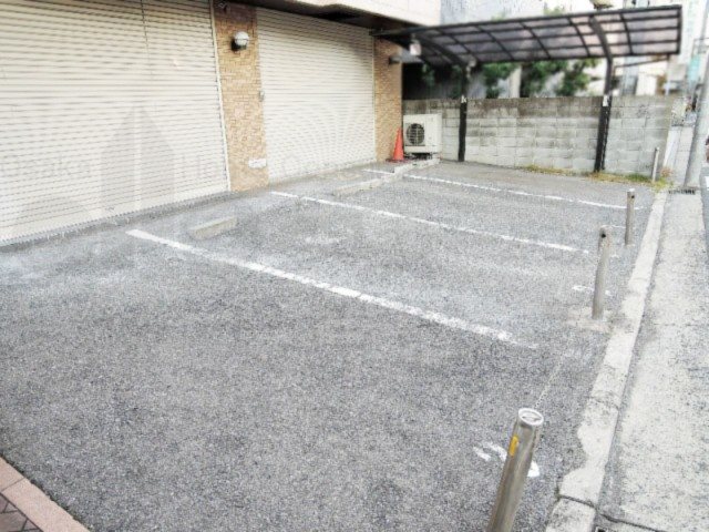 レークランド喜多 駐車場