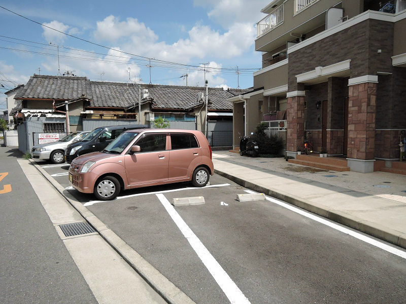 ハンプトンコート　山城 駐車場