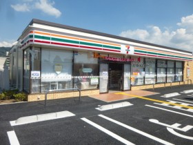 フジパレス東弓削 コンビニ