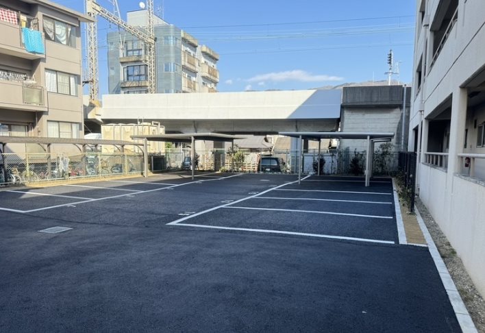 class field 駐車場
