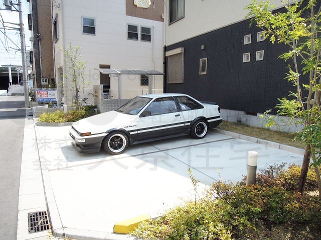 プランドール（久宝園） 駐車場