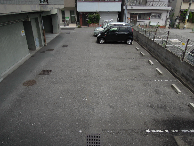 パレーシャル21 駐車場