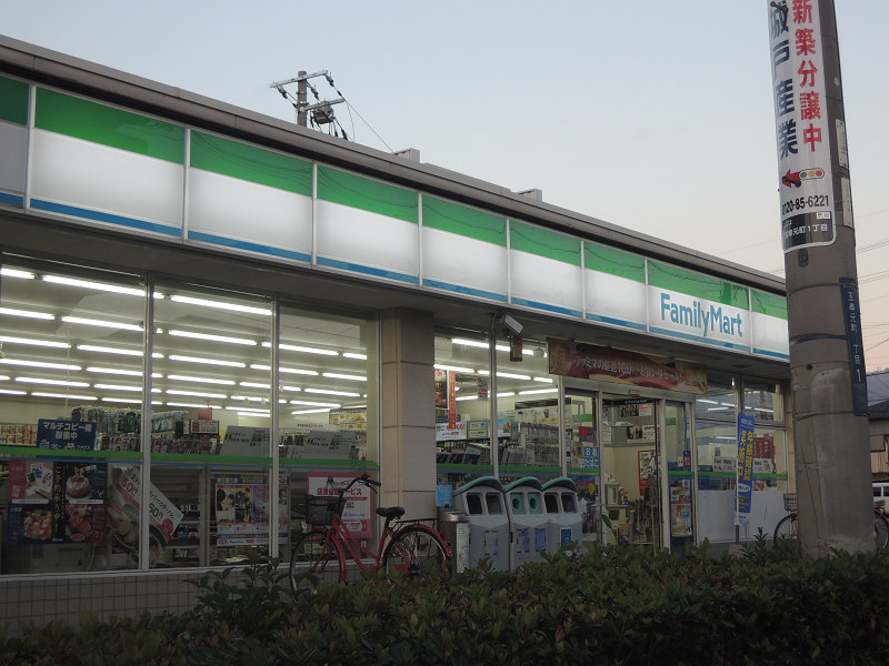 Ｓｈａ　Ｍａｉｓｏｎ　さかえ コンビニ