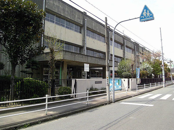 フリーデKK　1 小学校