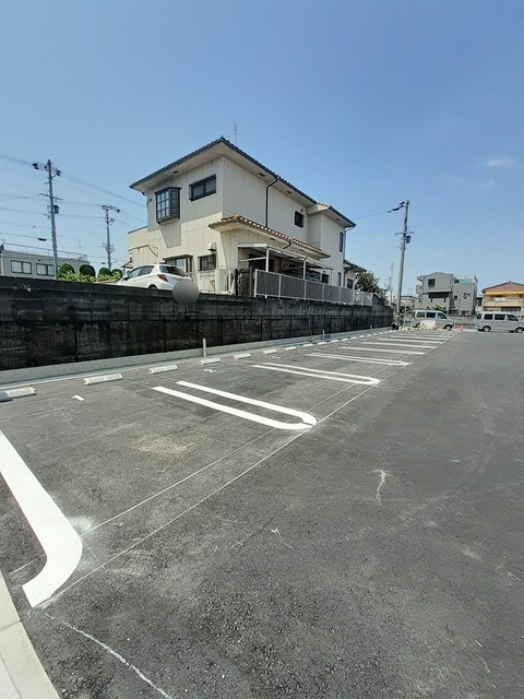 フェリス・ストリームⅡ 駐車場