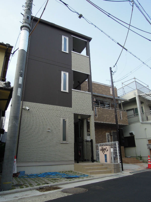 Montrose(モンローズ） 外観