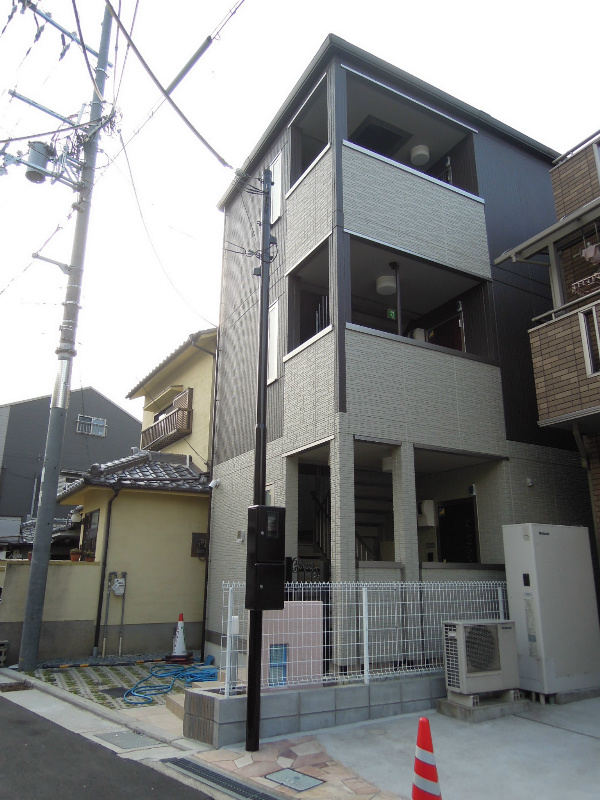 Montrose(モンローズ） 外観