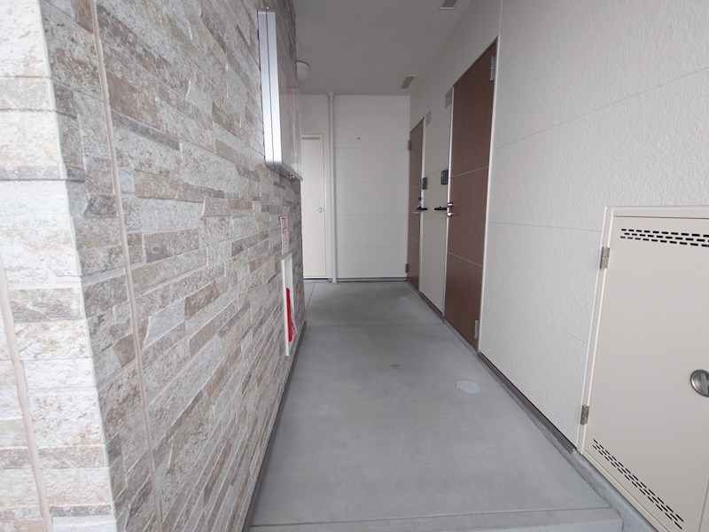 フジパレス河内山本サウス ロビー