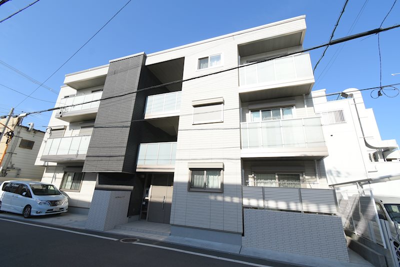 シャーメゾン　美登 外観
